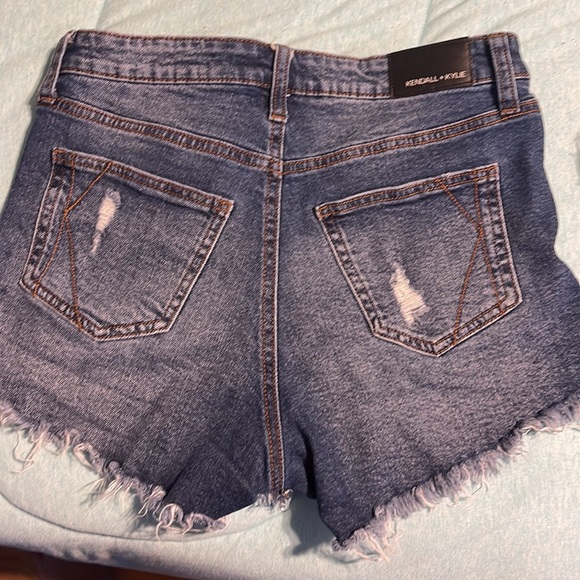 Kendall and Kylie shorts - Picture 2 of 2